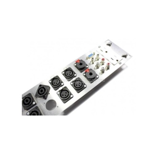 Tablero Panel 2U para rack, 20 puertos chasis tipo Neutrik XLR / Speakon / D + 6 puertos 1/4 + DSUB  + toma eléctrica 