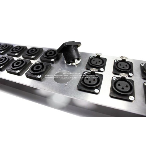 Tablero Panel 2U para rack, 20 puertos chasis tipo Neutrik XLR / Speakon / D + 6 puertos 1/4 + DSUB  + toma eléctrica 